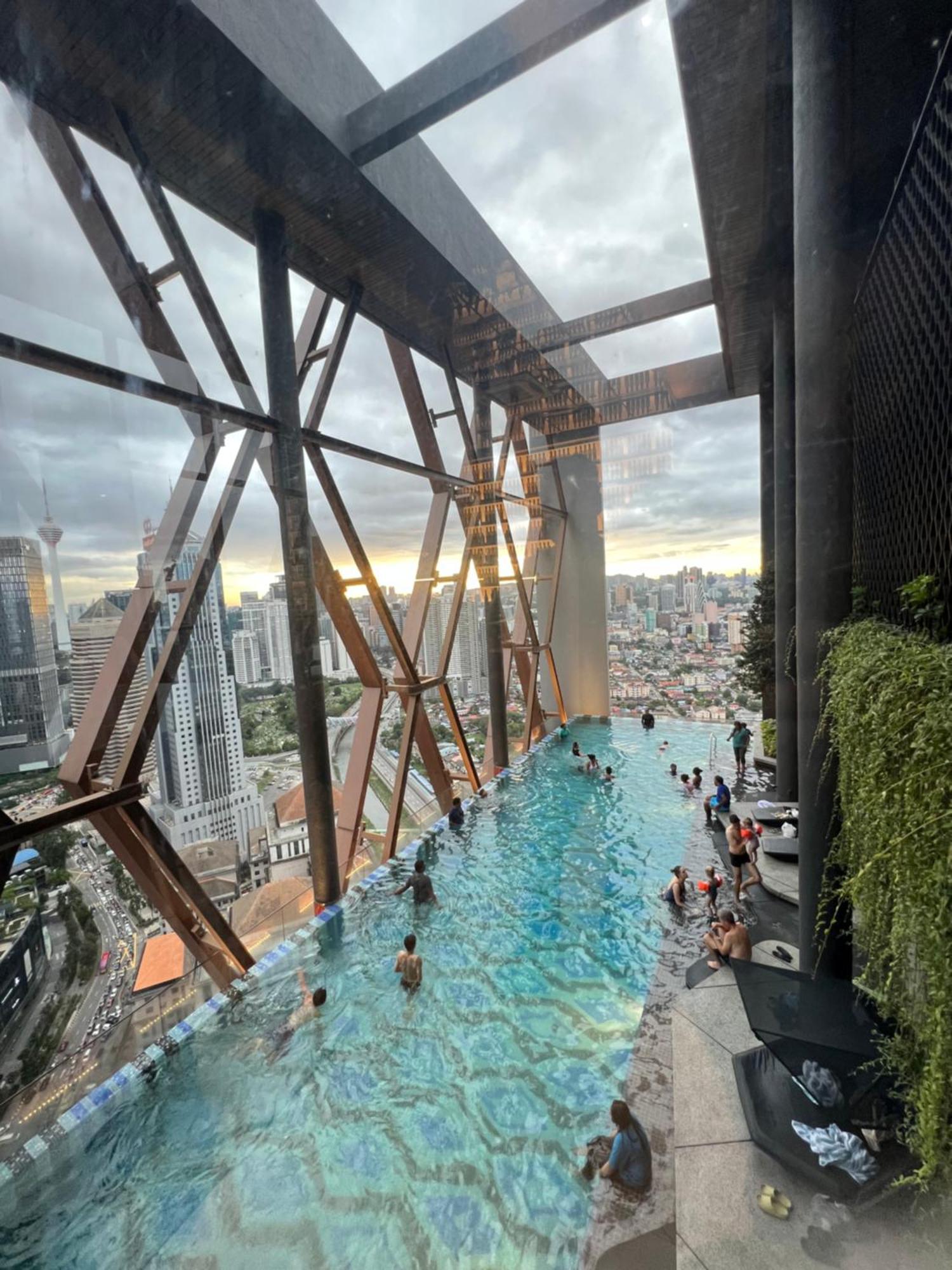 Scarletz Suites Kuala Lumpur By City Center Exterior photo