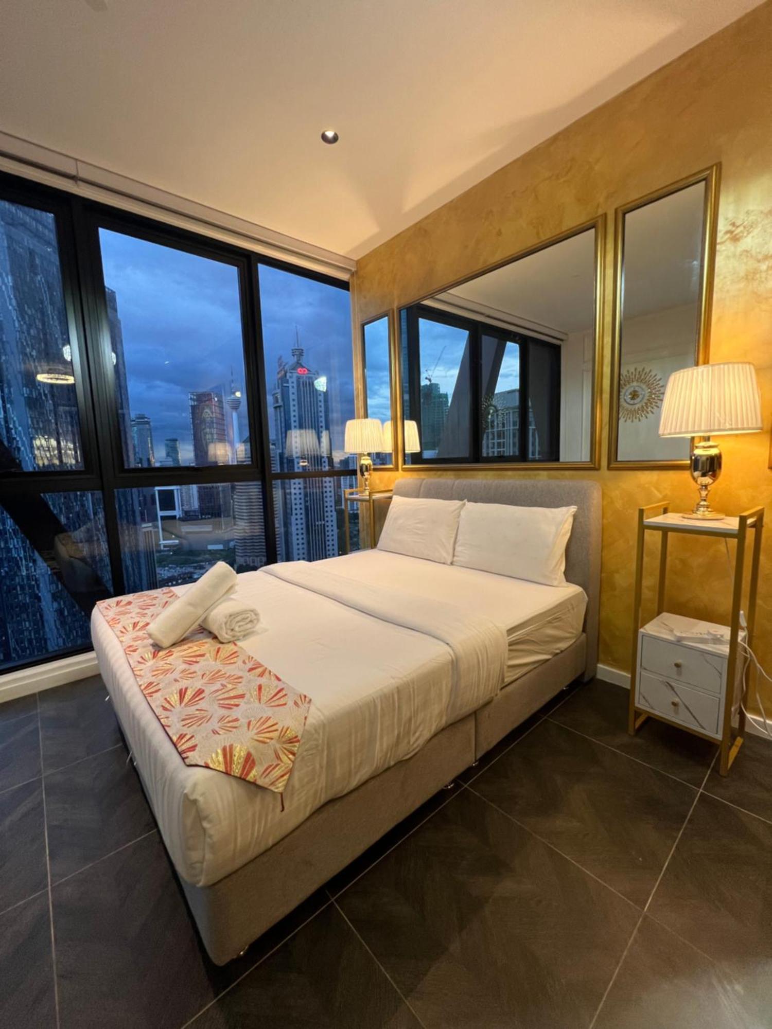 Scarletz Suites Kuala Lumpur By City Center Exterior photo