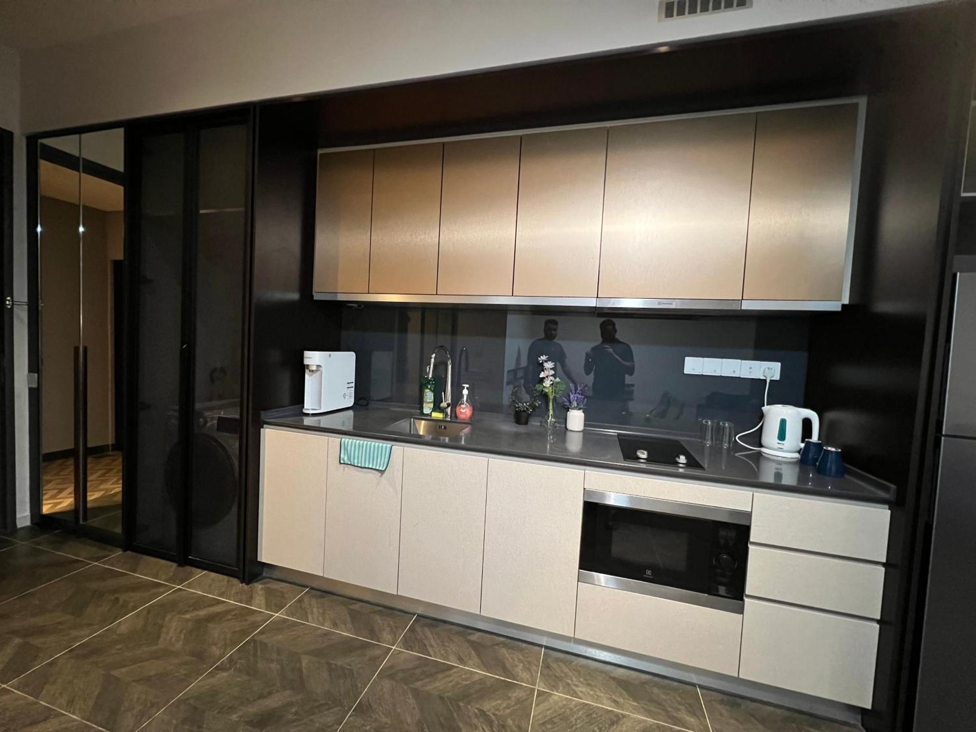 Scarletz Suites Kuala Lumpur By City Center Exterior photo