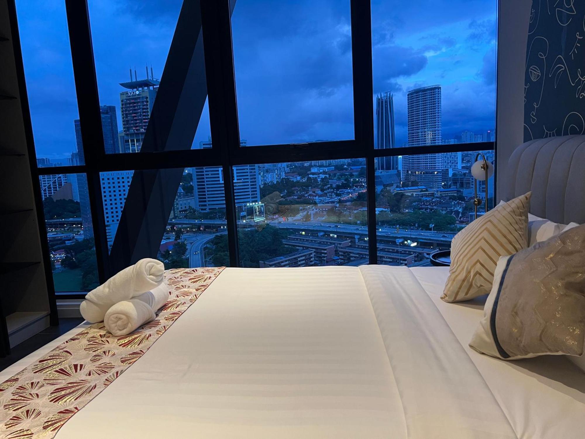Scarletz Suites Kuala Lumpur By City Center Exterior photo