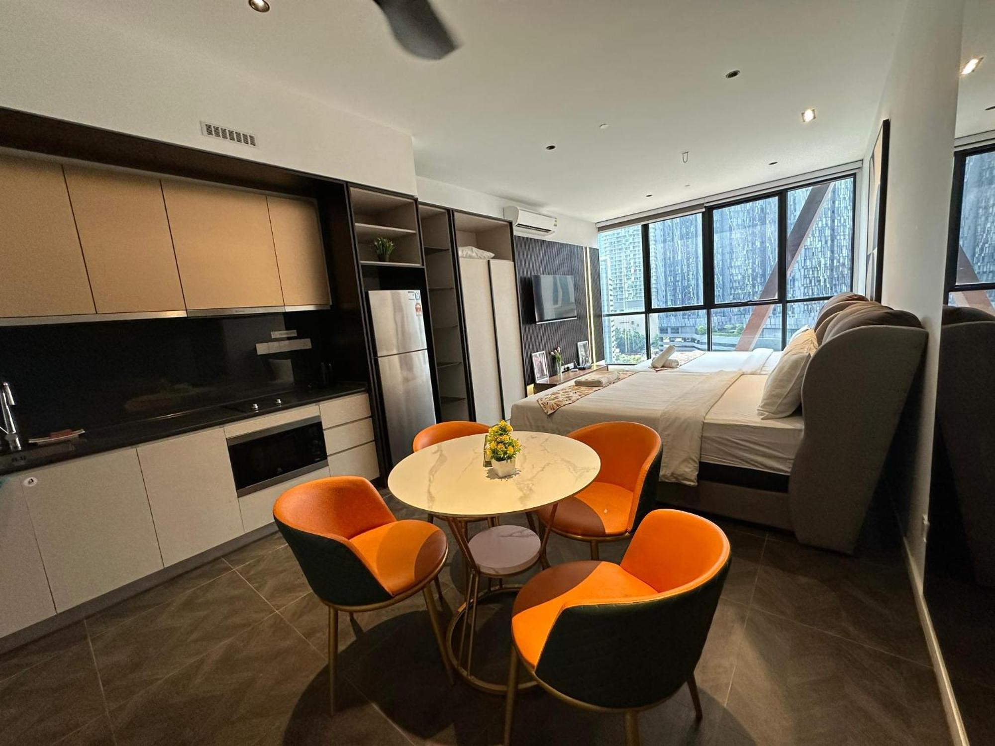 Scarletz Suites Kuala Lumpur By City Center Exterior photo